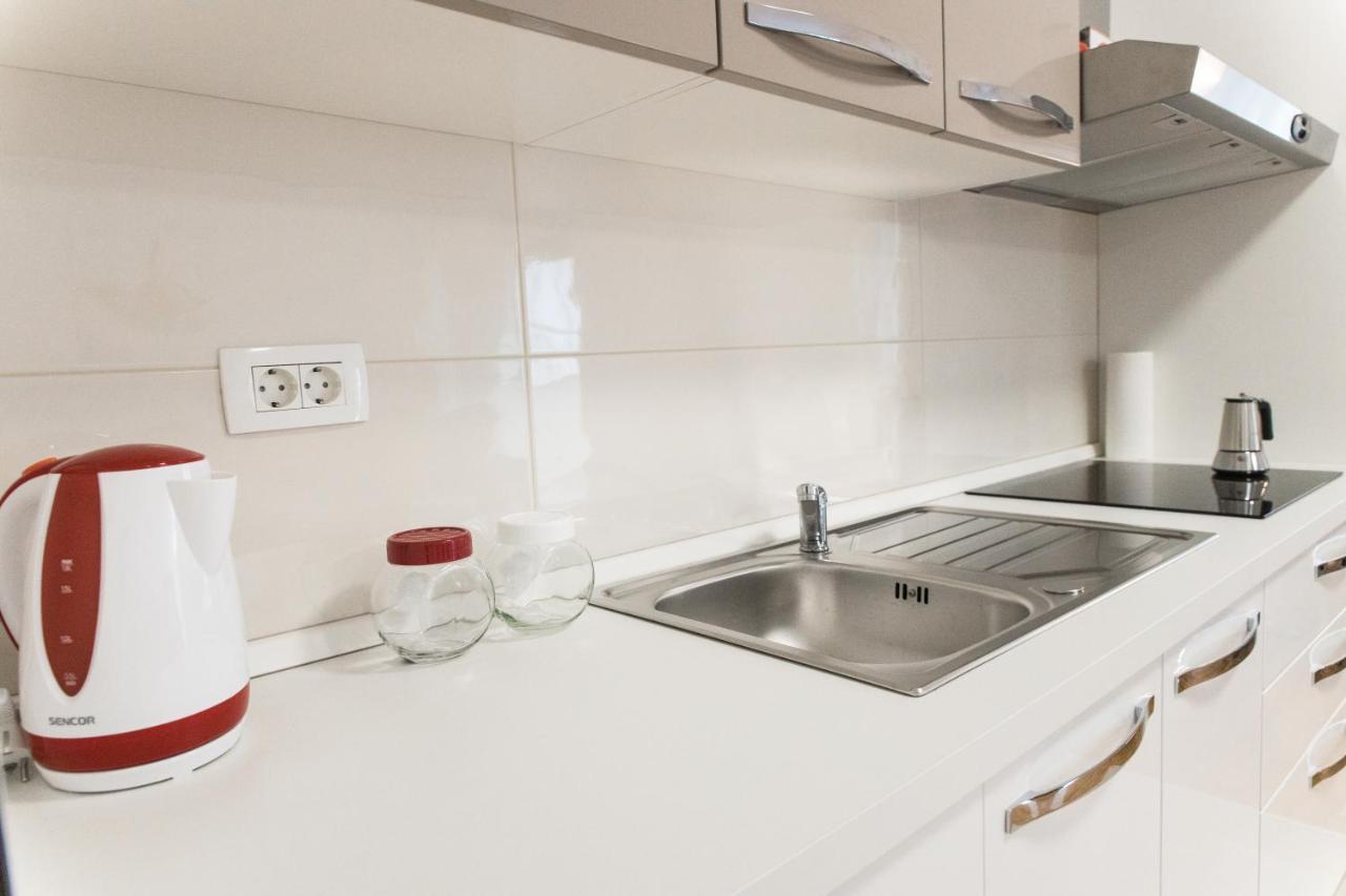 Apartment Zara - Luxury Apartment With Private Pool Екстериор снимка